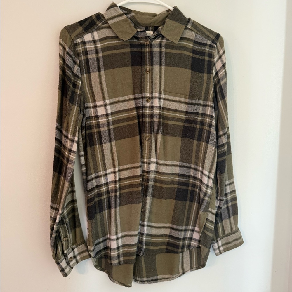 Plaid Button-Up Shirt